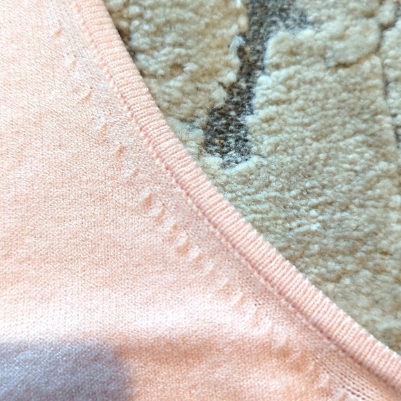Saks Fifth Avenue Sweater V-neck Sleeveless Pink Size XL - Picture 3 of 6
